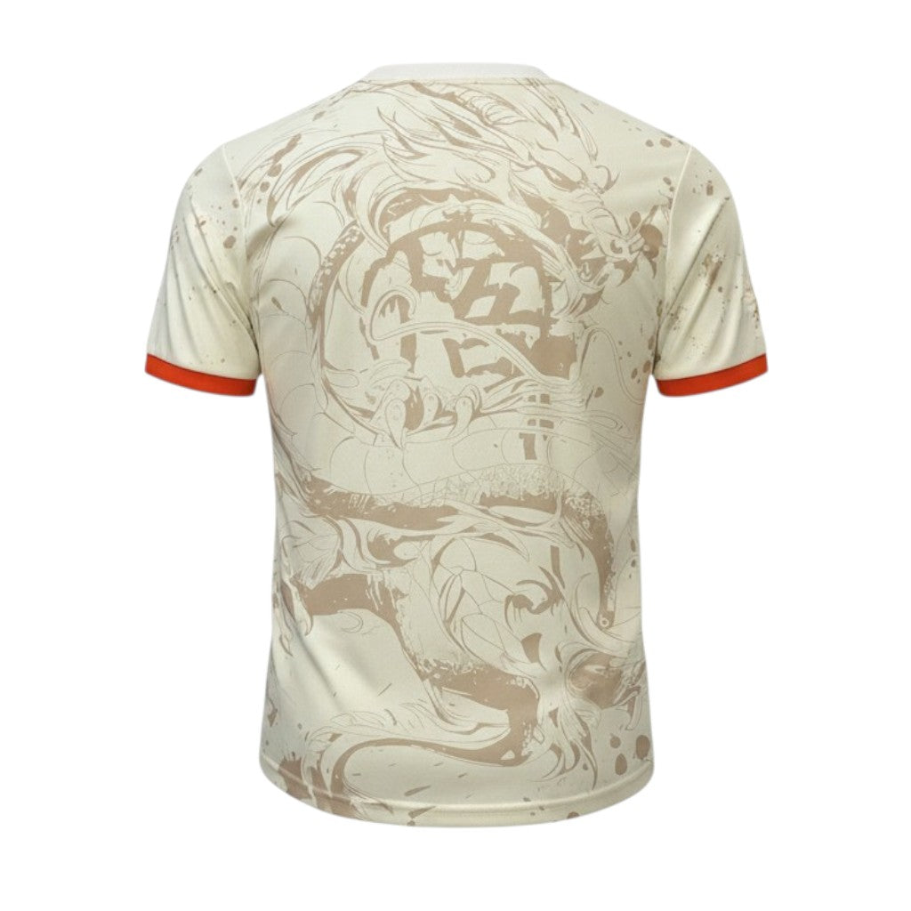 Camisa T-Shirt Especial Japão 2025 da Velukz com ilustração de Goku em estilo artístico.