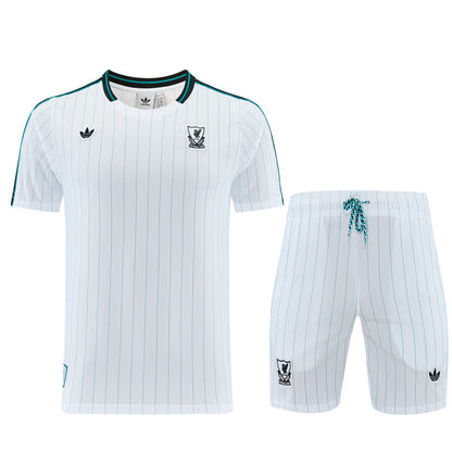 Conjunto Lifestyle Liverpool da Velukz, roupa confortável com detalhes práticos, ideal para uso casual e diário.
