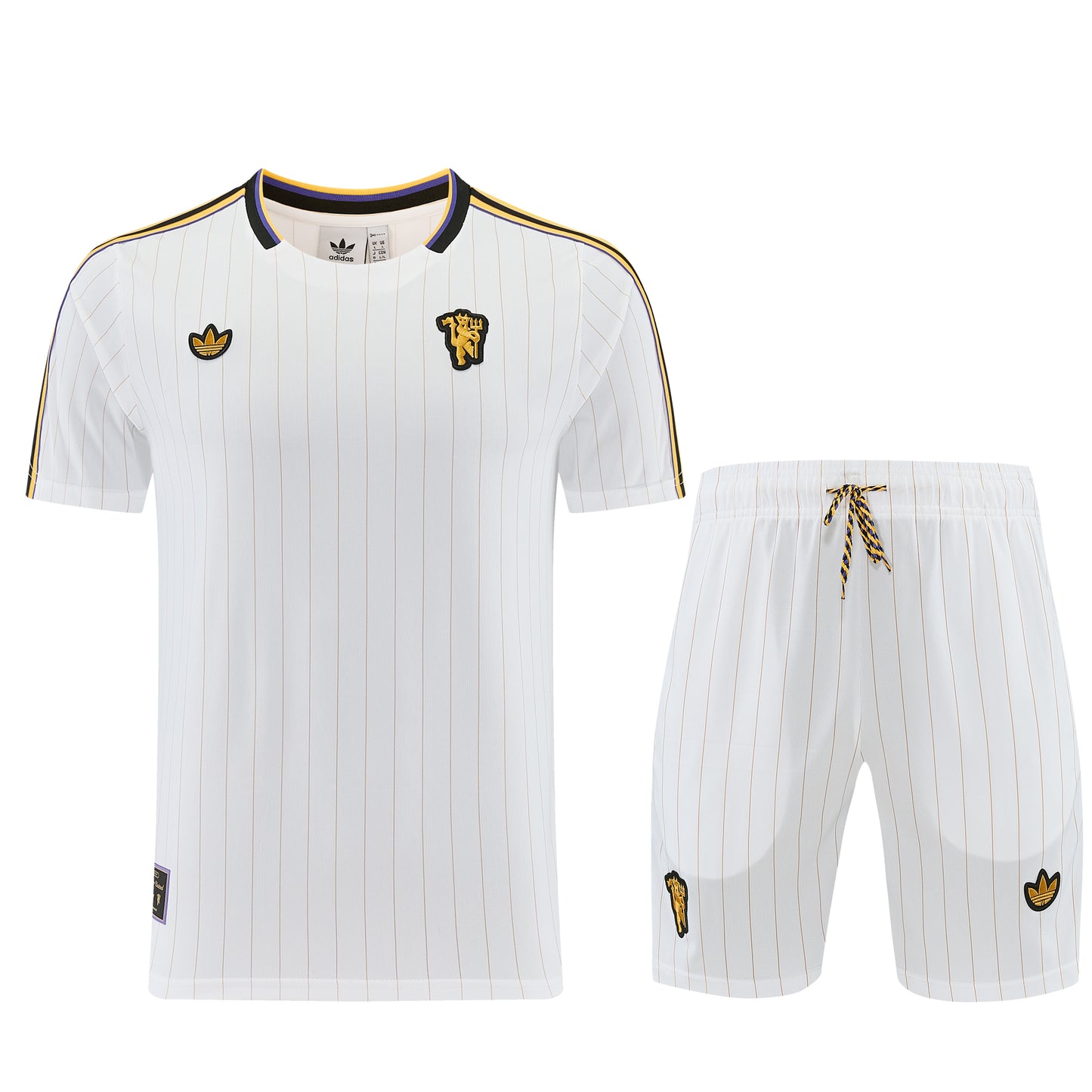Conjunto Velukz LifeStyle Manchester United em tecido azul com logótipos do clube, confortável e ideal para fãs do futebol.