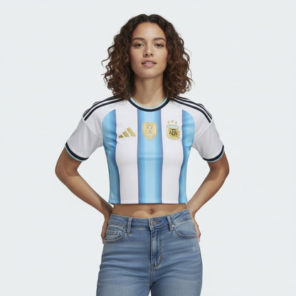 T-shirt cropped Velukz Mulher Argentina Principal 26/27, roupa casual de moda, vista frontal com detalhes da camiseta.