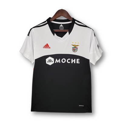 Retro Benfica 13/14 T-shirt by Kickeoffss featuring a classic design and team colors.
