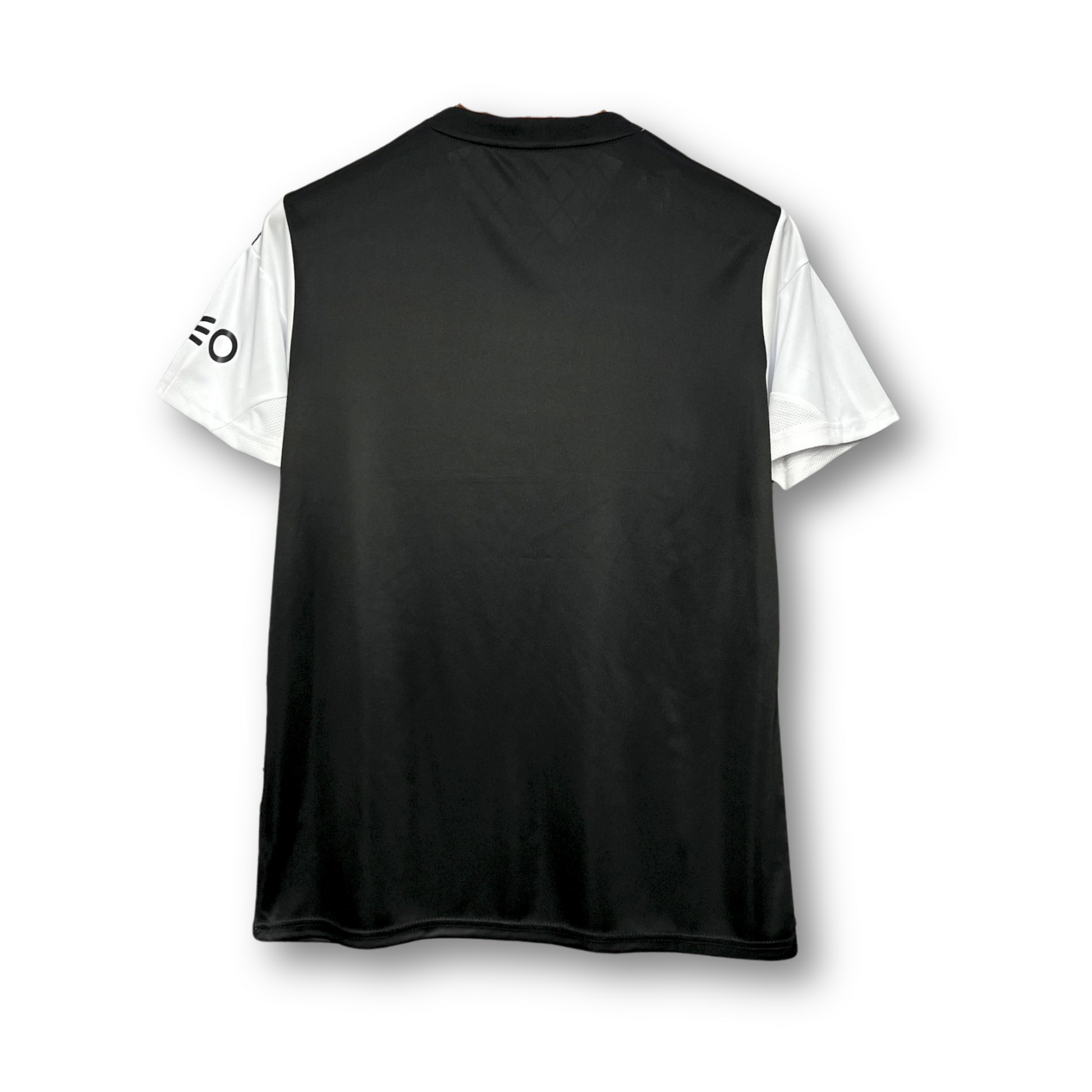 Camisola alternativa Benfica Retro 13/14 t-shirt by Kickeoffss in red with club logo and vintage design details.