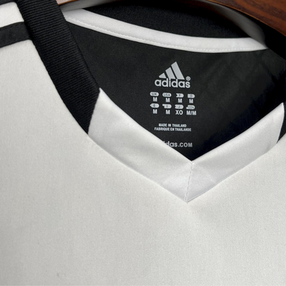 Benfica Retro 13/14 T-Shirt by Kickeoffss featuring classic design and team colors.