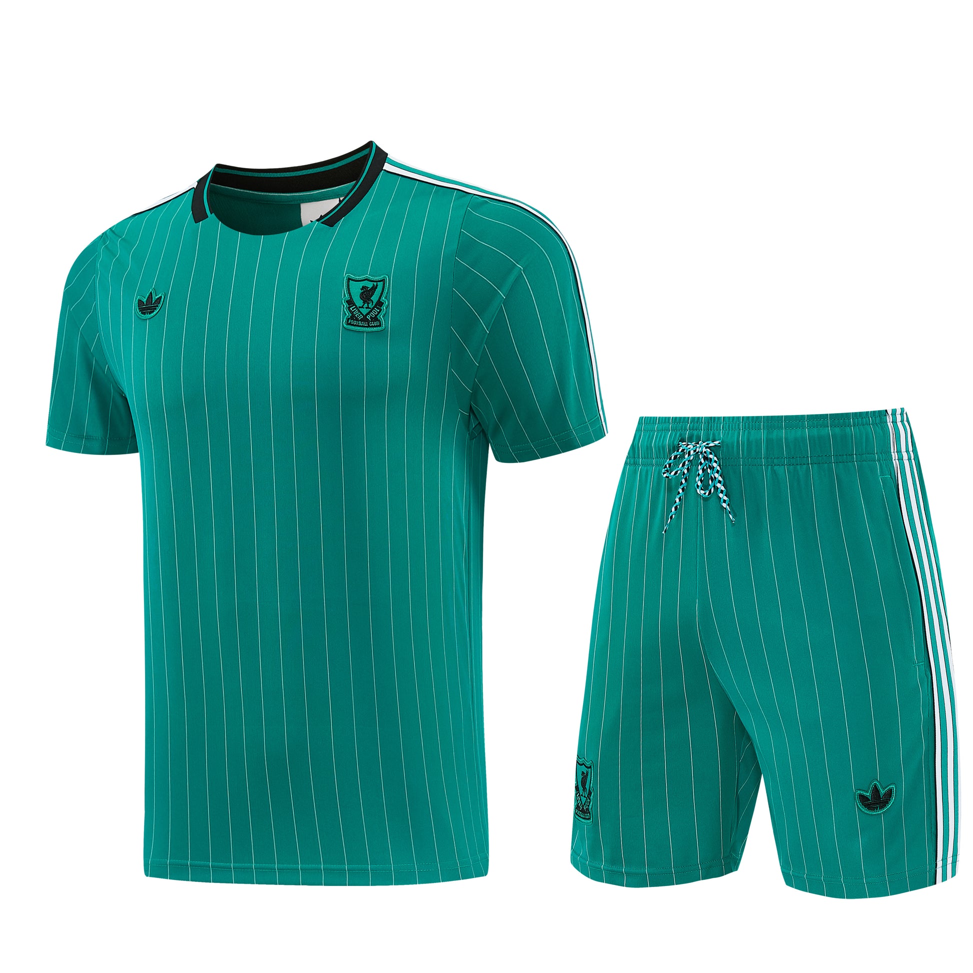 Conjunto lifestyle Velukz Liverpool com camisola e calças em tecido confortável, ideal para uso casual.