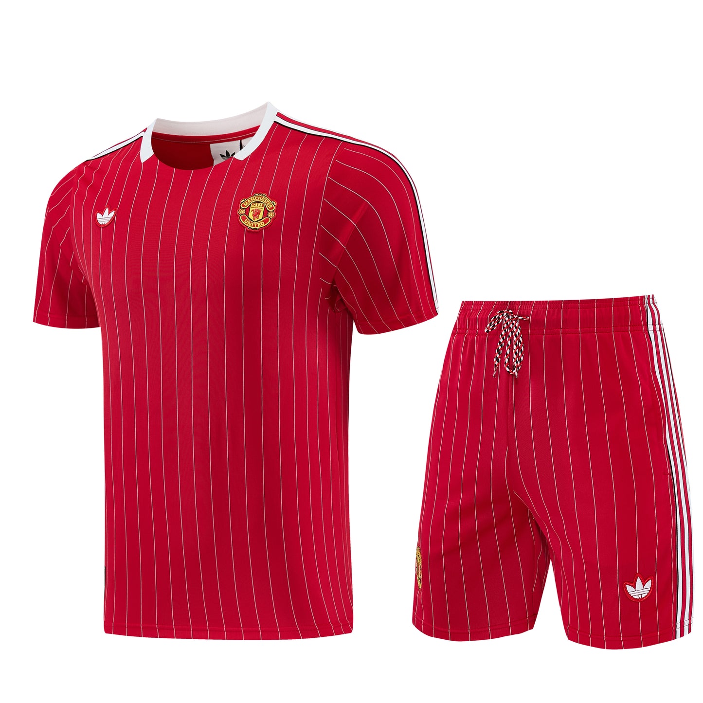 Conjunto Velukz LifeStyle Manchester United com camisola e calças em tecido confortável, ideal para fãs do clube de futebol.