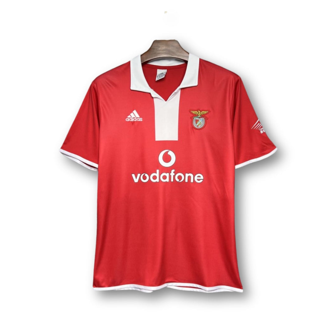 Retro Benfica 04/05 T-shirt by Kickeoffss featuring classic team colors and logo design.