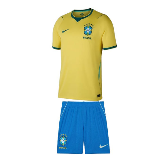 Conjunto de roupa infantil Brasil Principal 2026 da marca Velukz, com destaque para cores e detalhes do uniforme.