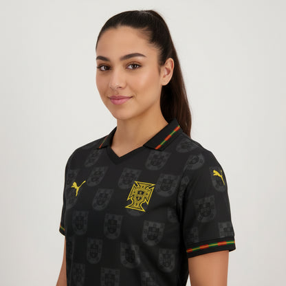 T-Shirt Pantera Negra Portugal Mulher - Kickeoffss