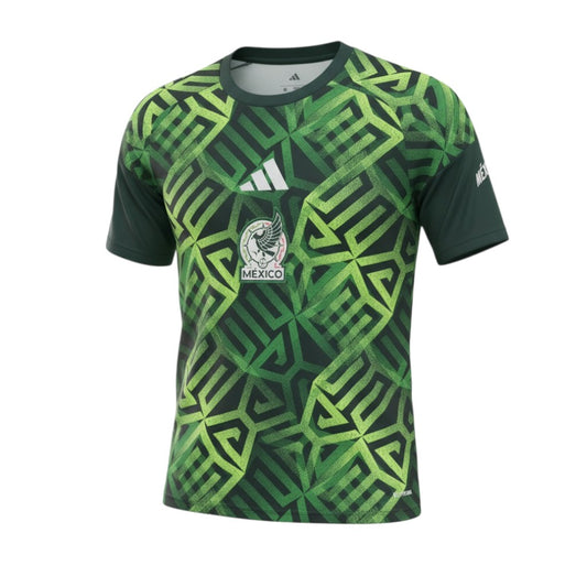 Camisola pré-jogo México 26/27 da Velukz, t-shirt branca com logotipo e detalhes do México na frente, vista frontal.
