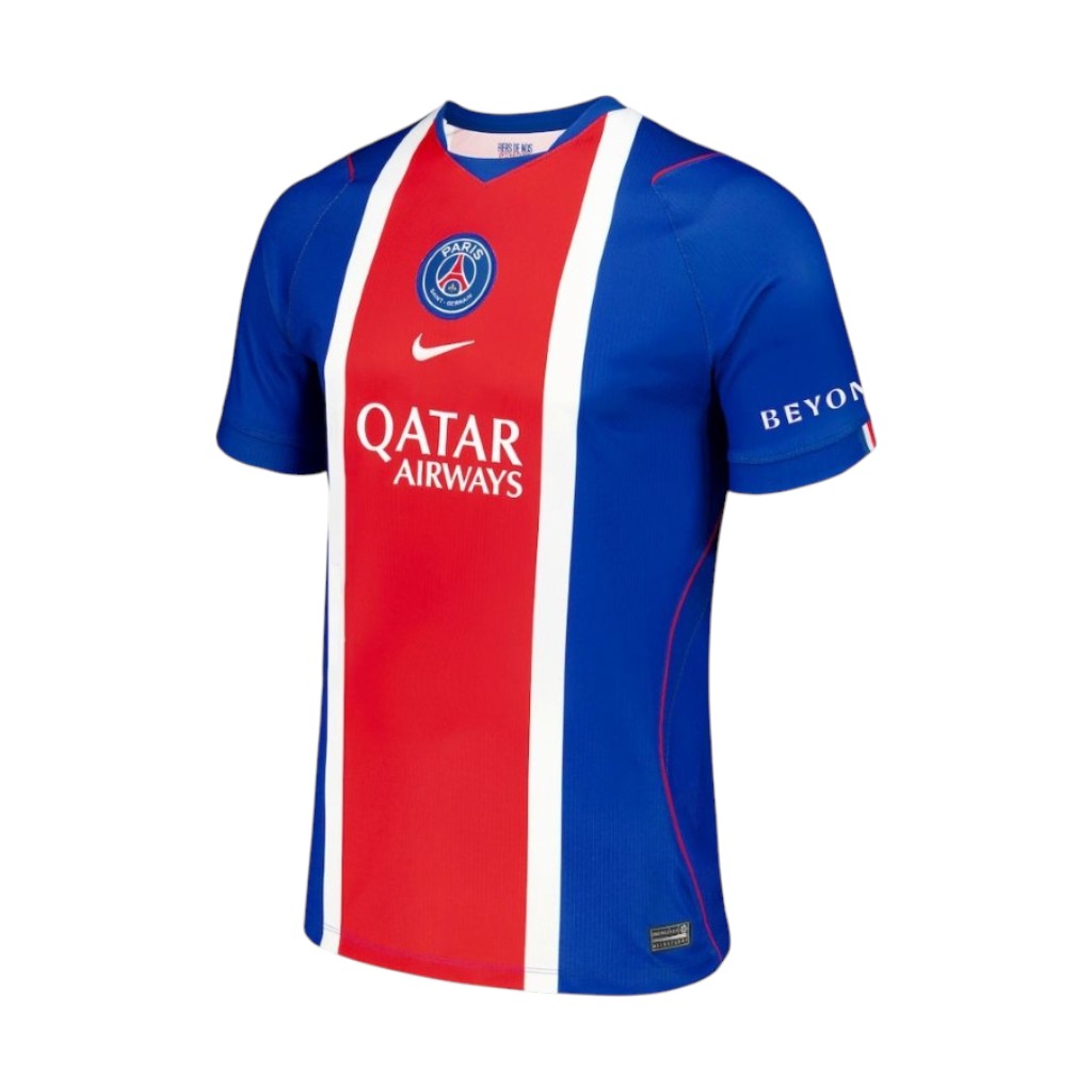 Camisa T-Shirt Principal PSG 26/27 da Velukz, em destaque, com detalhes do time Paris Saint-Germain na frente.