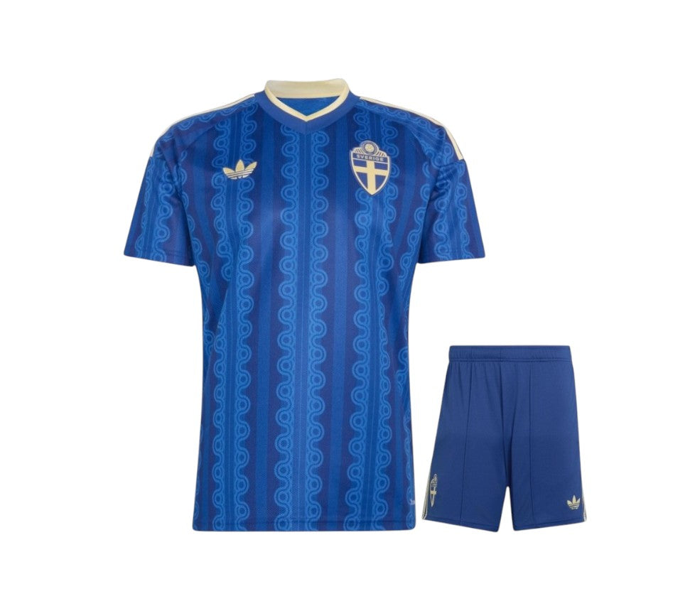 Conjunto de roupas de criança Velukz para a Copa do Mundo 2026, inspirado na seleção da Turquia, com cores e detalhes oficiais.